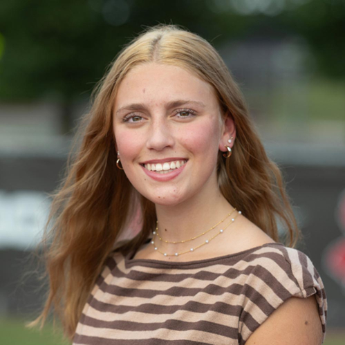 Kelly Shanklin head shot.