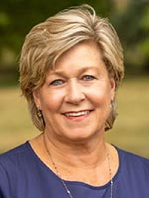 Joyce Carlson headshot.